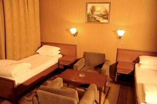 Отель Ganja Hotel Гянджа Стандартный двухместный номер с 2 отдельными кроватями-3
